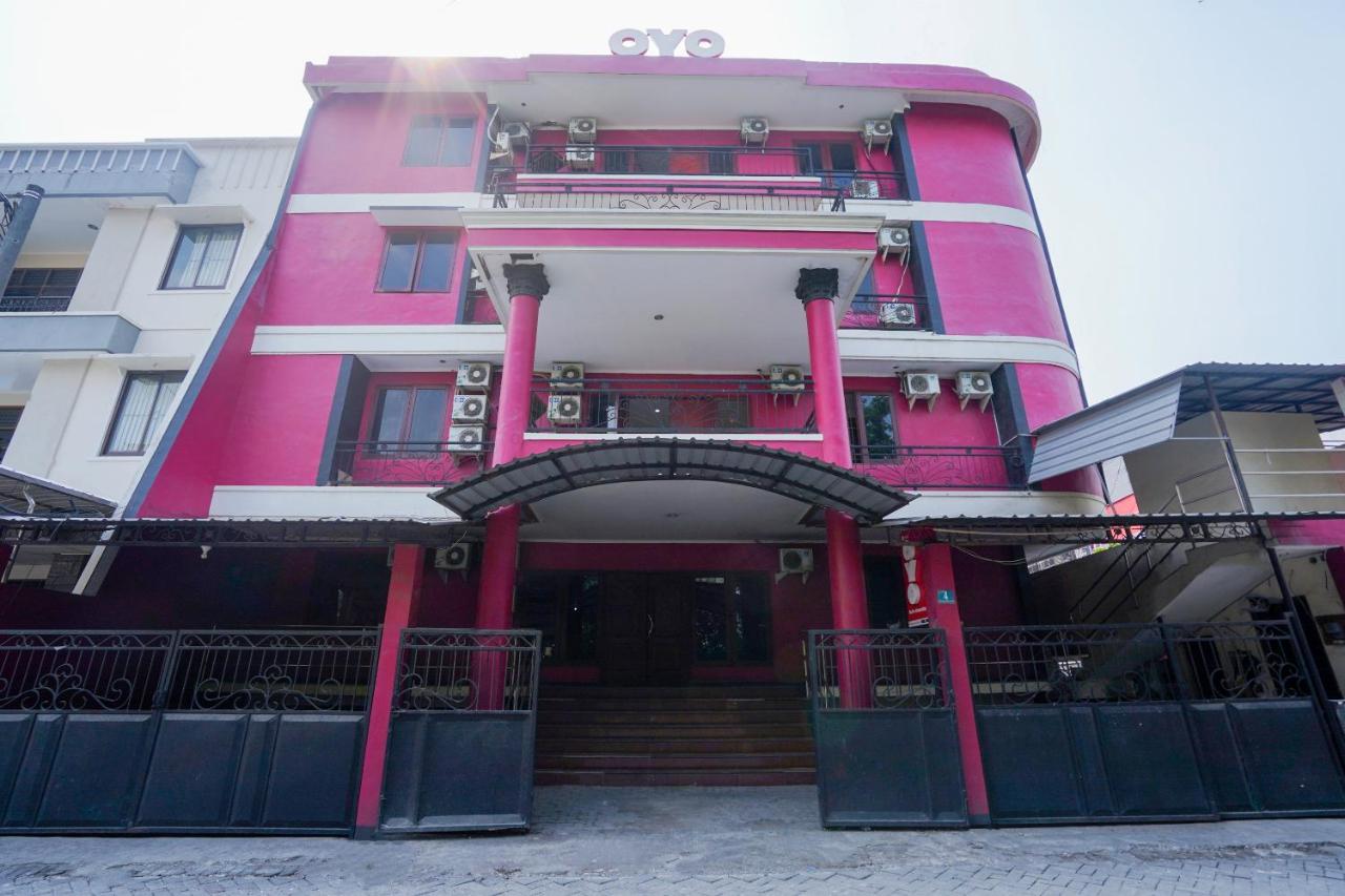 Collection O 1112 Comfitel Siwalankerto AA4 Surabaya Exterior foto