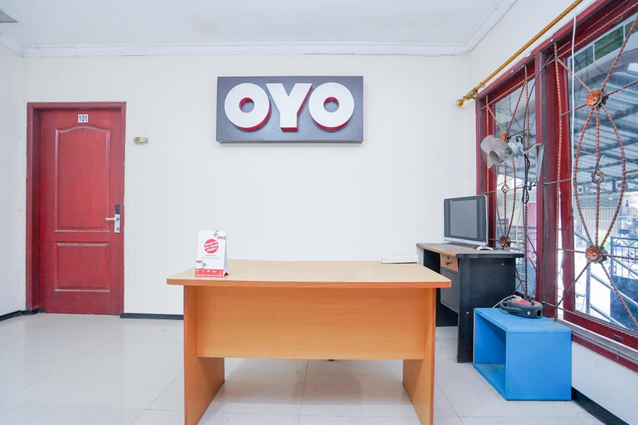 Collection O 1112 Comfitel Siwalankerto AA4 Surabaya Exterior foto