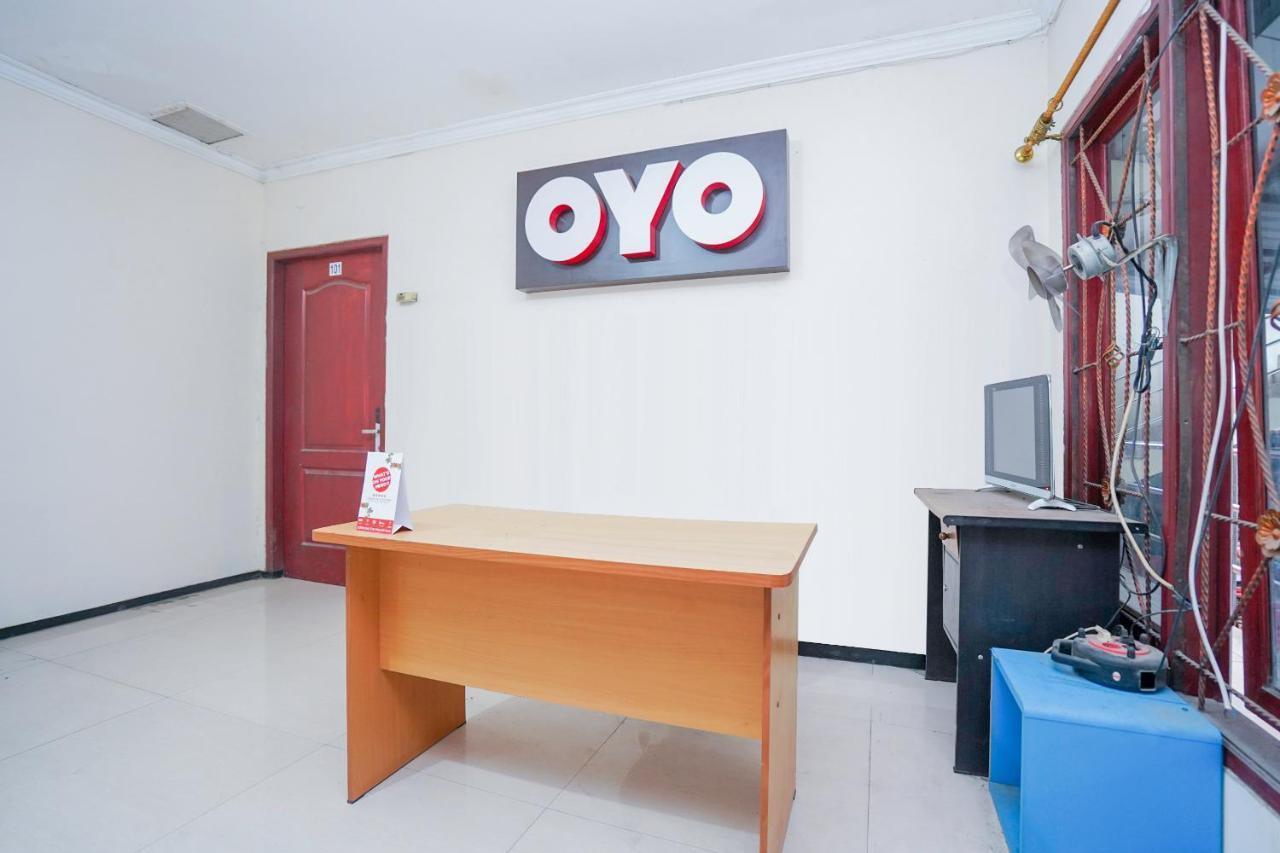 Collection O 1112 Comfitel Siwalankerto AA4 Surabaya Exterior foto
