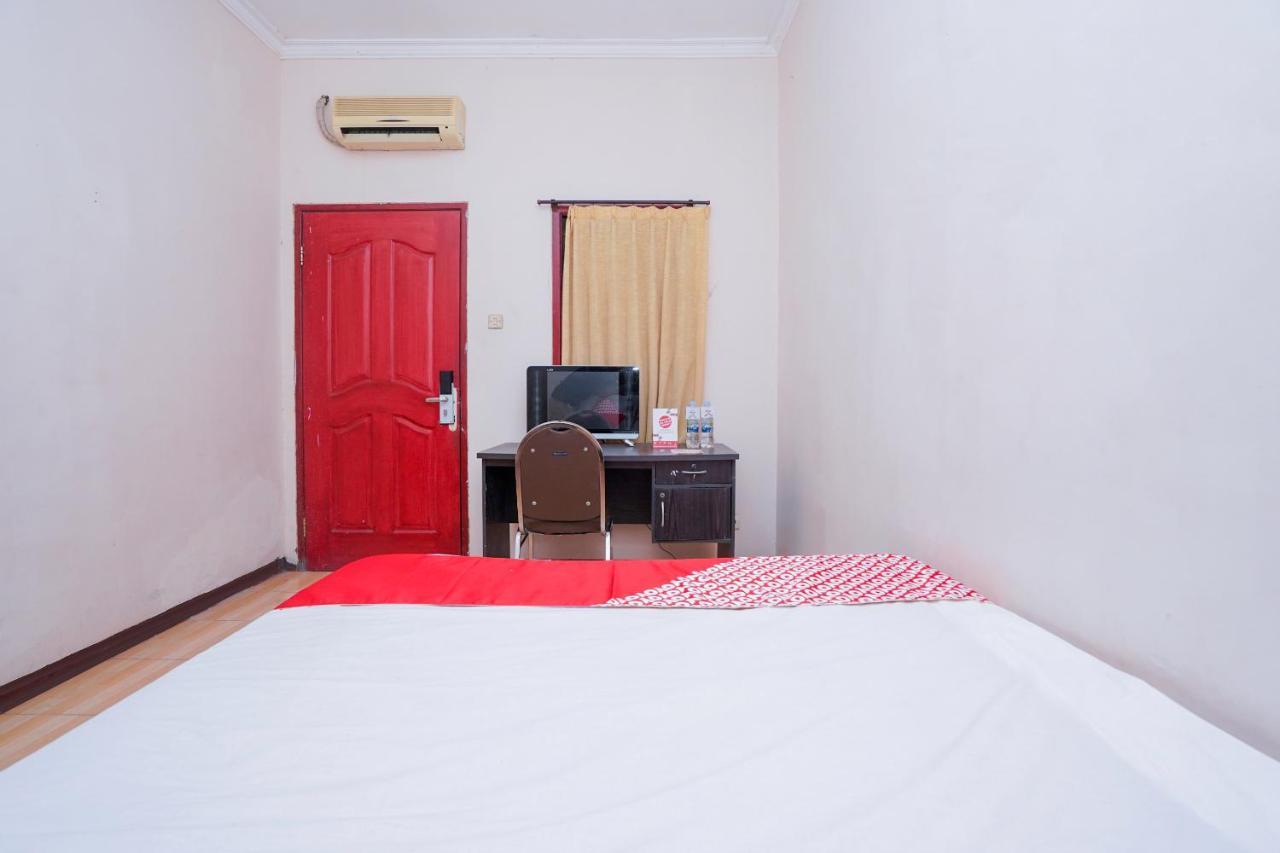 Collection O 1112 Comfitel Siwalankerto AA4 Surabaya Exterior foto