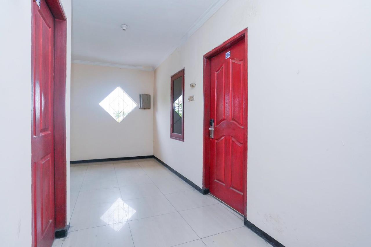 Collection O 1112 Comfitel Siwalankerto AA4 Surabaya Exterior foto